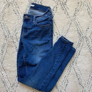 Levi’s 710 Super Skinny Jeans